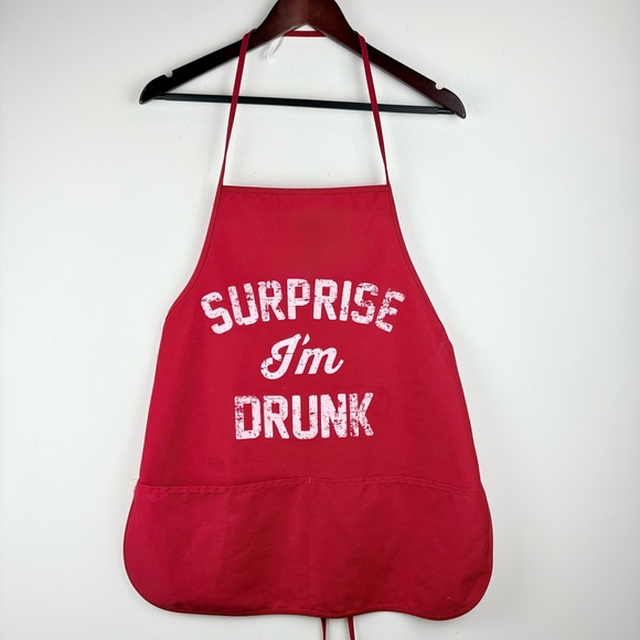 Surprise I’m Drunk Red Pockets Apron Adult Unisex One Size Grill Chef Gag Gift - Picture 2 of 7